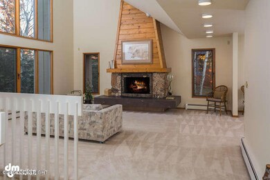 Vaulted Ceiling Lv Rm
