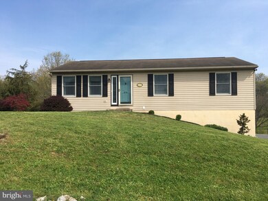 4119 Heiple Ct, Greencastle, PA 17225 - photo 3