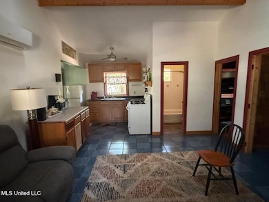 807 27th St, Gulfport, MS 39501 - photo 2