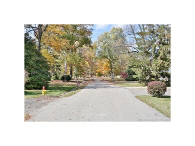 1737 Millerwood Dr, New Albany, IN 47150 - photo 2