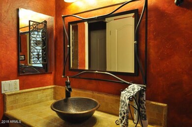 7hall bath2