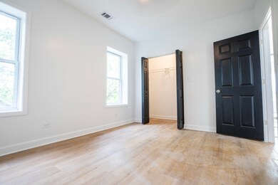 7435 S Euclid Ave unit 3, Chicago, IL 60649 - photo 3