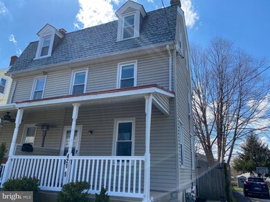 421 1/2 Maple St, Jenkintown, PA 19046 - photo 2