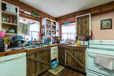 29 Robbins Rd, Bloomsburg, PA 17815 - photo 5