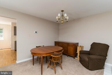 8002 Upperfield Ct, Owings Mills, MD 21117 - photo 6