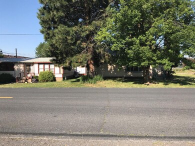 2404 Gettle St, Klamath Falls, OR 97603 - photo 3