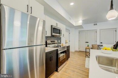 5001 Umbria St unit P610, Philadelphia, PA 19128 - photo 5