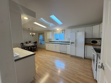 1145 SW Cypress St unit 37, McMinnville, OR 97128 - photo 2