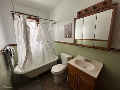 5295 Harvard Ave, Newburgh Heights, OH 44105 - photo 5