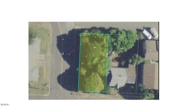 303 NE 2nd St, Newport