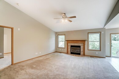 007-great room with fireplace