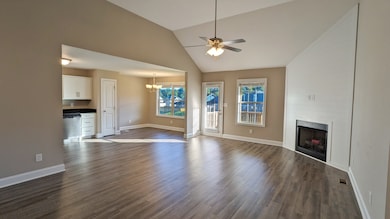 209 Geneva Ln, Clarksville, TN 37040 - photo 7