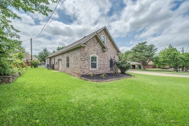 4103 Mojave Dr, Granbury, TX 76049 - photo 3