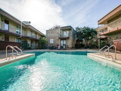 5916 Birchbrook Dr unit 129, Dallas, TX 75206 - photo 5