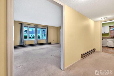 593 Tilton Way unit B, Monroe Township, NJ 08831 - photo 6