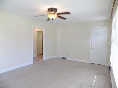 103 Dogwood Dr, Jacksonville, NC 28540 - photo 4