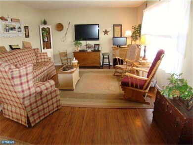 1725 Acorn Dr, Reading, PA 19608 - photo 7