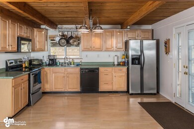 5302 North Star Street-large-011-Kitchen