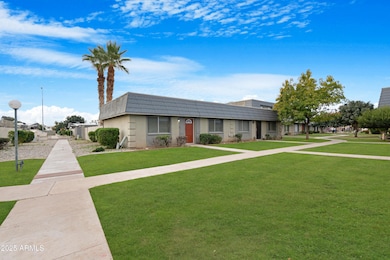 2042 W Elm St, Phoenix, AZ 85015 - photo 4