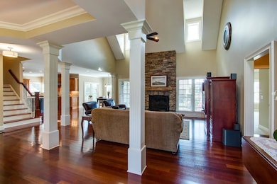 Beautiful & Open Living Room