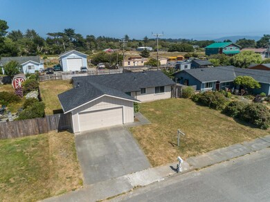 1891 Wavecrest Ave, McKinleyville, CA 95519 - photo 5