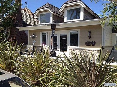 Wonderful front patio for entertaining, BBQ's , or