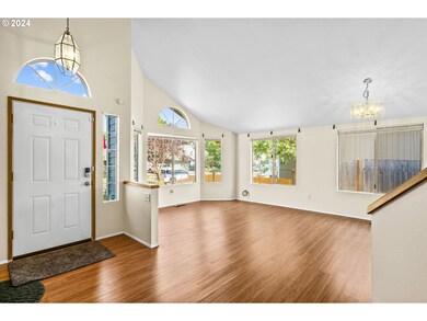 954 S 44th St, Springfield, OR 97478 - photo 5