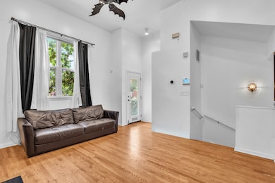 3811 W School St unit C, Chicago, IL 60618 - photo 5