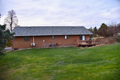 215 Neltom Dr, Pierre, SD 57501 - photo 6