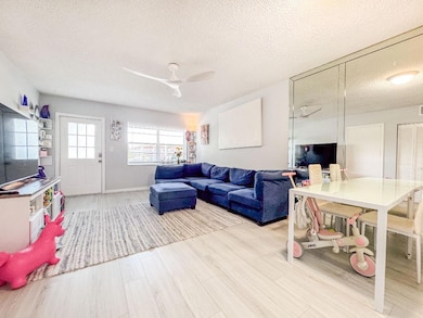 701 Pine Dr unit 210, Pompano Beach, FL 33060 - photo 2