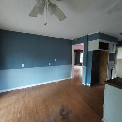 318 N Frost St, New Boston, TX 75570 - photo 6