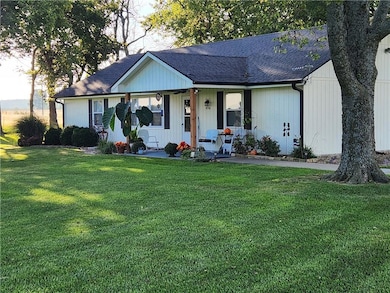 34361 W 363rd St, Osawatomie, KS 66064 - photo 2