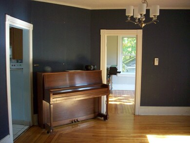 3 Holt Ave, Worcester, MA 01606 - photo 7