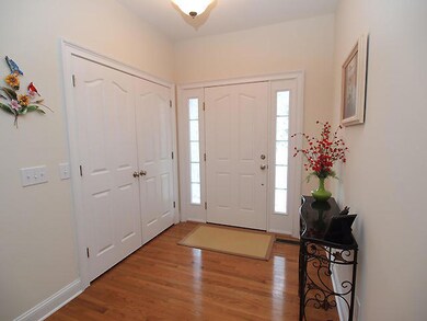 foyer1 [640x480]_65