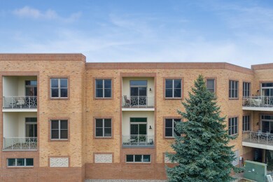 29 E 6th St, Holland, MI 49423-12