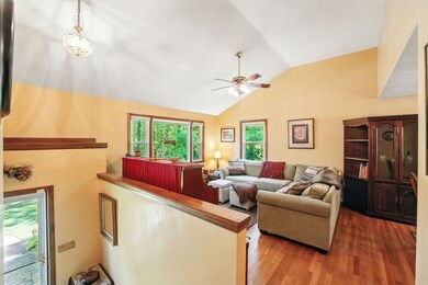 35 Perry St, Douglas, MA 01516 - photo 5