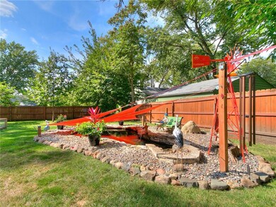 6119 Hickman Rd, Des Moines, IA 50322 - photo 4