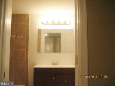 3009 Dupont Ave, Baltimore, MD 21215 - photo 3