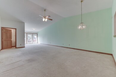 1326 Swan Dr, Franklin, IN 46131 - photo 7