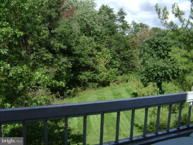 303 Trinity Ct unit 11, Princeton, NJ 08540 - photo 3