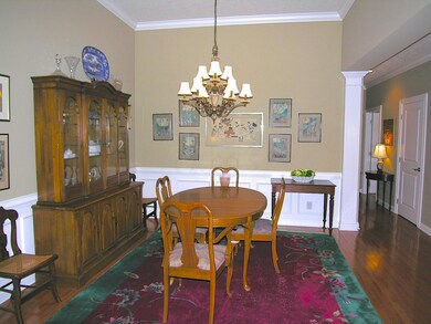 1076 Kempton Run Dr, Columbus, OH 43235 - photo 6