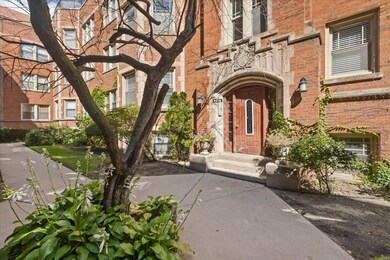 6818 N Ashland Blvd unit 1A, Chicago, IL 60626 - photo 2