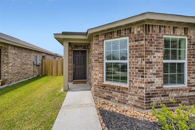 15219 Central Lakes Dr, Humble, TX 77396 - photo 3