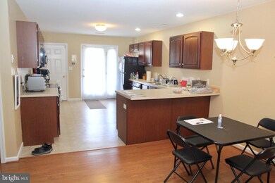 1533 Foresman Dr, Pottstown, PA 19464 - photo 7