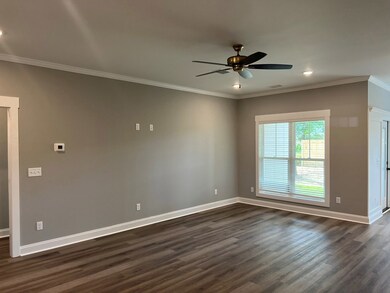 130 Pinewood Dr, Tifton, GA 31793 - photo 5