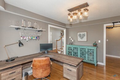 1424 SW 44th St, Lees Summit, MO 64082 - photo 3