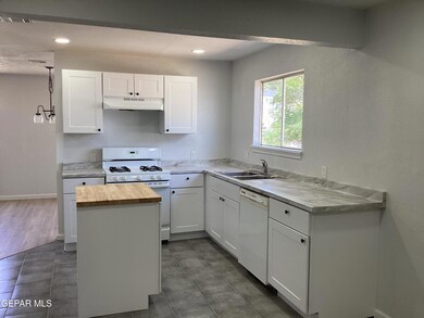 868 Agua Clara St, El Paso, TX 79928 - photo 7