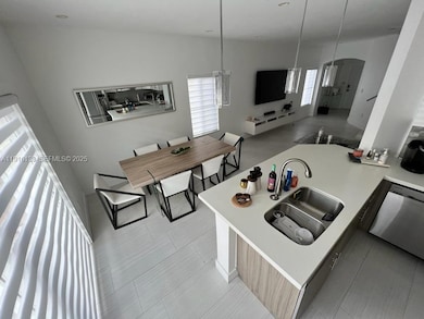 8330 NW 107th Place unit 721, Doral, FL 33178 - photo 5