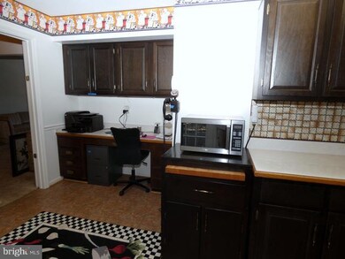 9219 Alyssum Way, Annandale, VA 22003 - photo 6