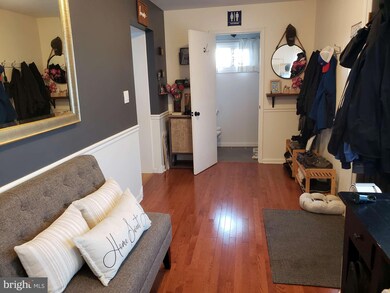 616 W 2nd St, Palmyra, NJ 08065 - photo 4